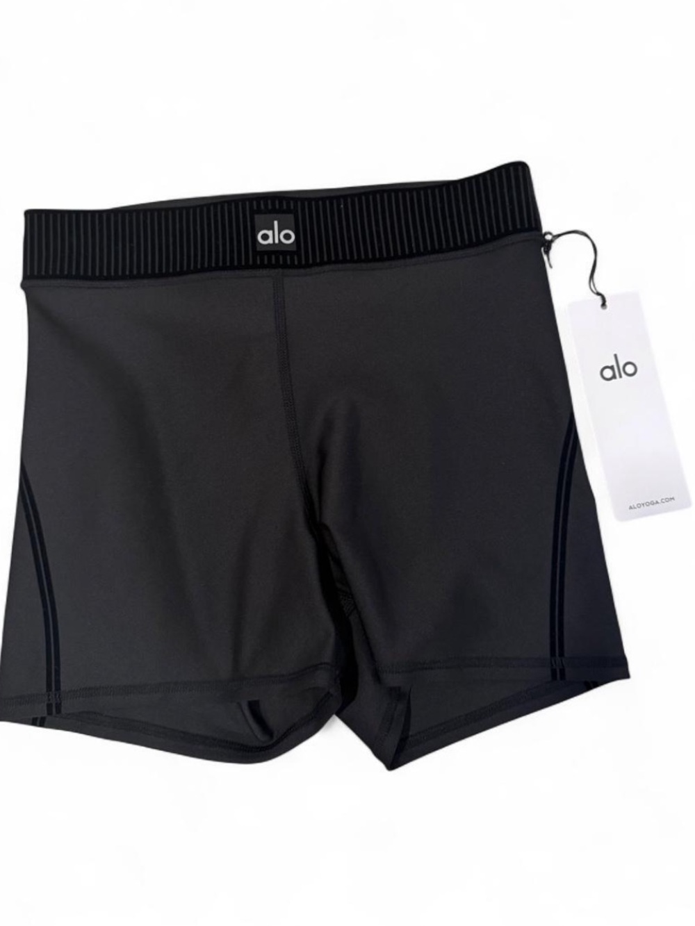 ALO Yoga Black Women's Performance Shorts airlift